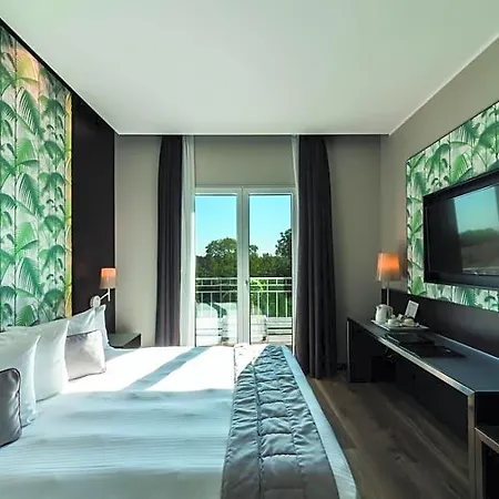 Manin Hotel 4*